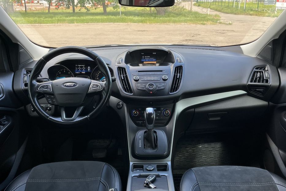Продам Ford Kuga Офіційний 2017 года в Николаеве