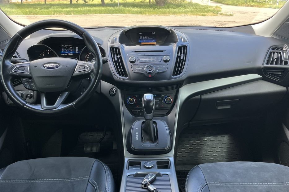 Продам Ford Kuga Офіційний 2017 года в Николаеве