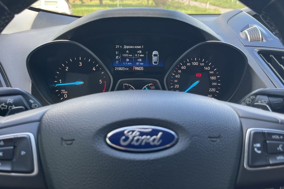 Продам Ford Kuga Офіційний 2017 года в Николаеве
