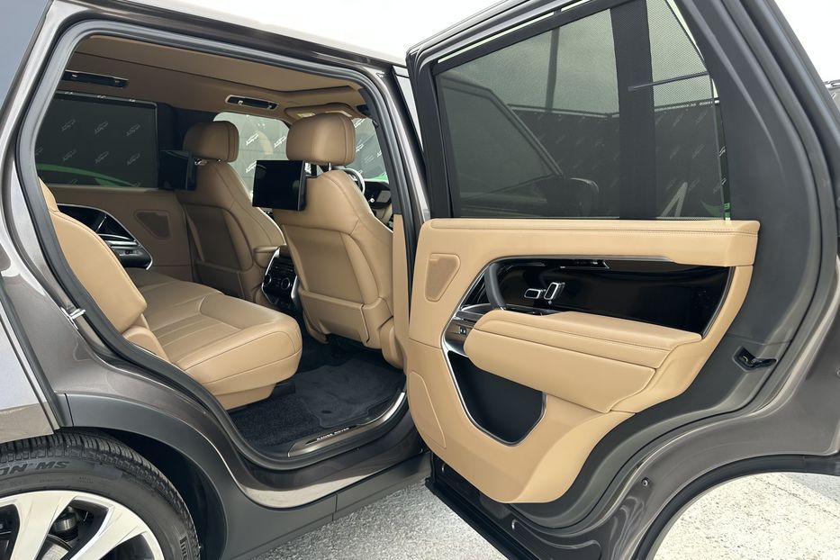 Продам Land Rover Range Rover LWB 3.0 P400 2025 года в Киеве