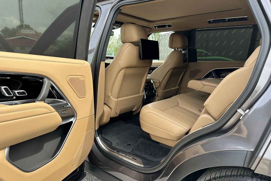 Продам Land Rover Range Rover LWB 3.0 P400 2025 года в Киеве