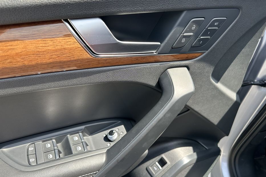 Продам Audi Q5 45 TFSI QUATTRO 2022 года в Киеве