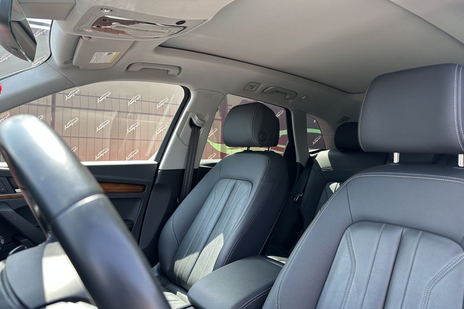 Продам Audi Q5 45 TFSI QUATTRO 2022 года в Киеве