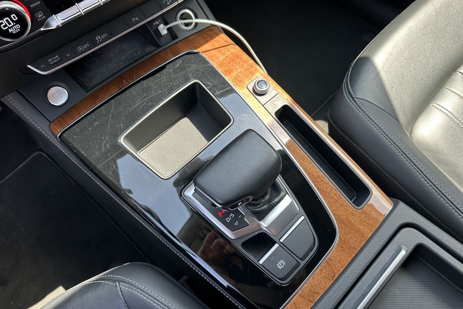 Продам Audi Q5 45 TFSI QUATTRO 2022 года в Киеве