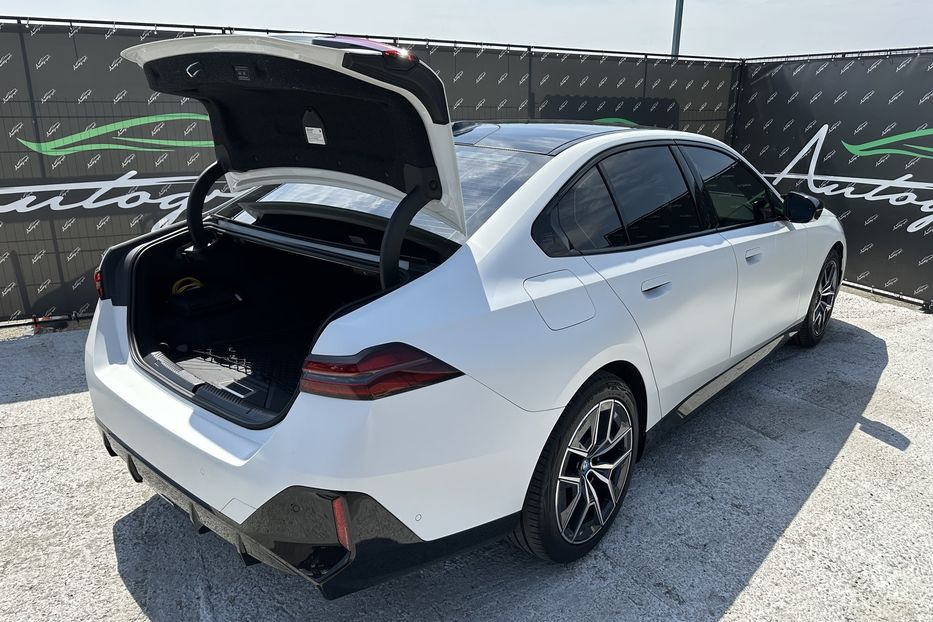 Продам BMW G I5 M60 Xdrive 2023 года в Киеве