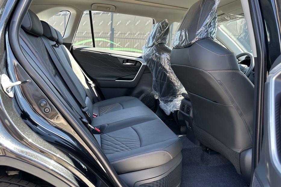 Продам Toyota Rav 4 Hybrid 2025 года в Киеве
