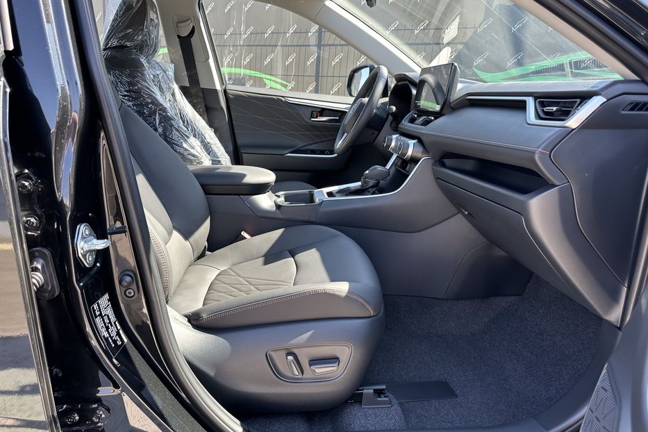 Продам Toyota Rav 4 Hybrid 2025 года в Киеве