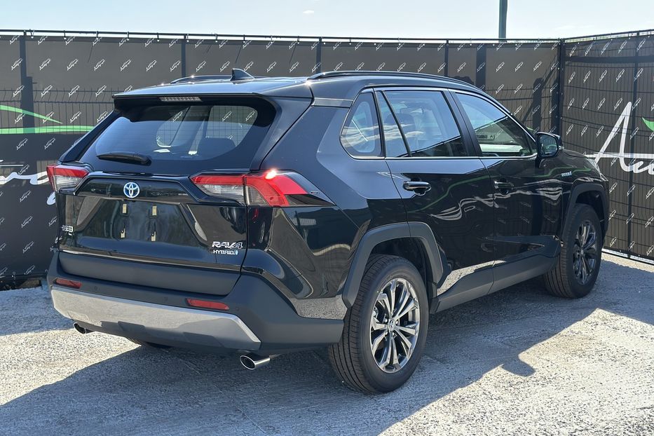 Продам Toyota Rav 4 Hybrid 2025 года в Киеве