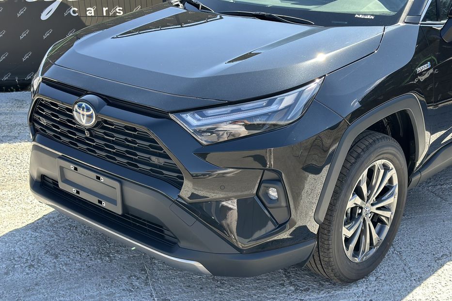 Продам Toyota Rav 4 Hybrid 2025 года в Киеве