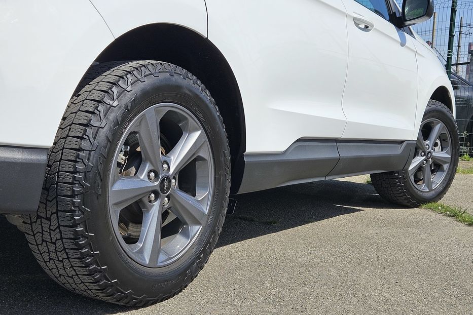 Продам Ford Edge SEL 2023 года в Киеве