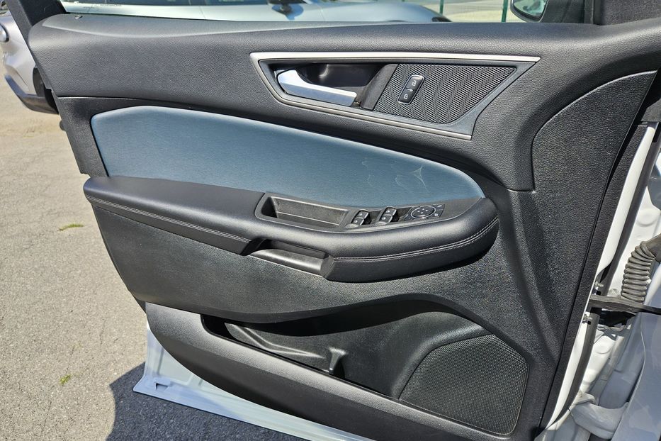 Продам Ford Edge SEL 2023 года в Киеве