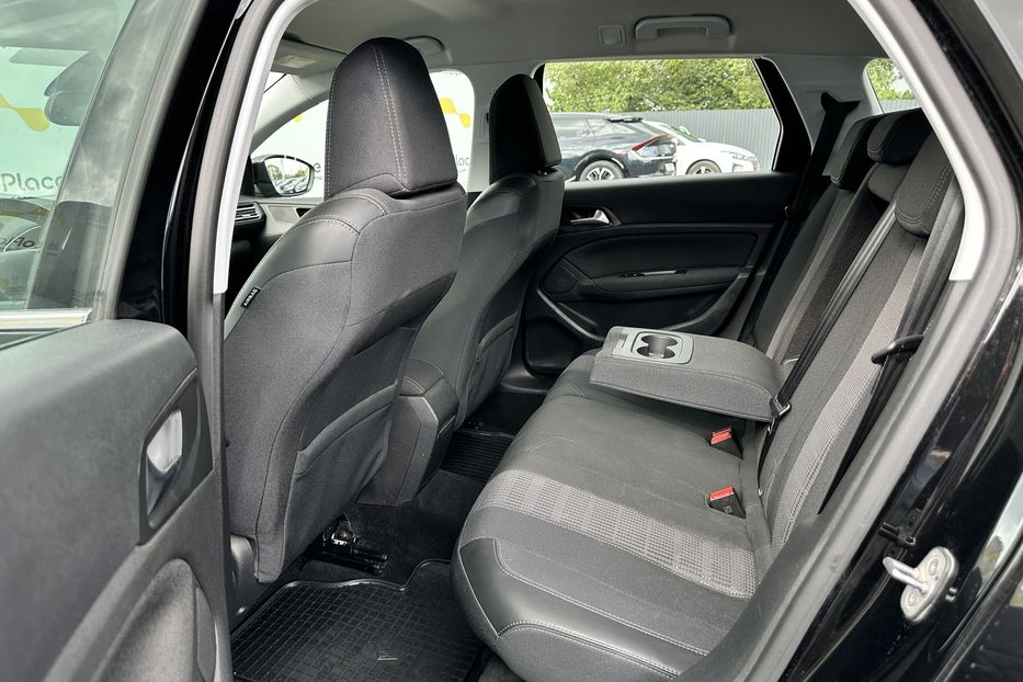 Продам Peugeot 308 2017 года в Луцке
