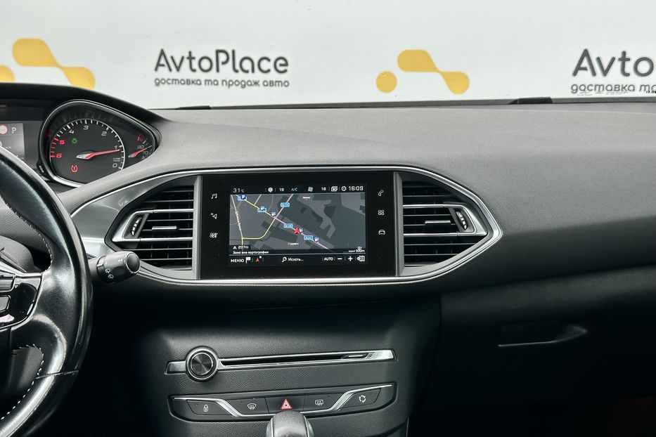 Продам Peugeot 308 2017 года в Луцке