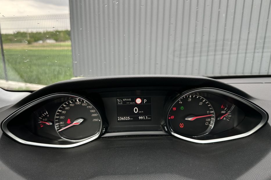 Продам Peugeot 308 2017 года в Луцке