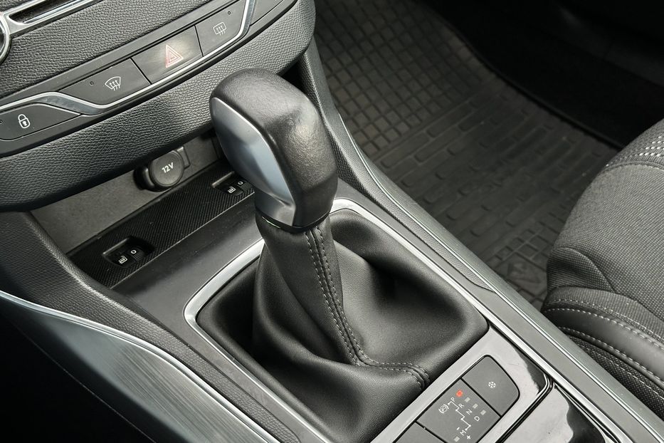 Продам Peugeot 308 2017 года в Луцке