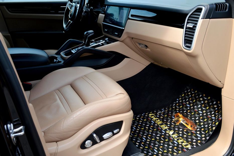 Продам Porsche Cayenne 2019 года в Одессе