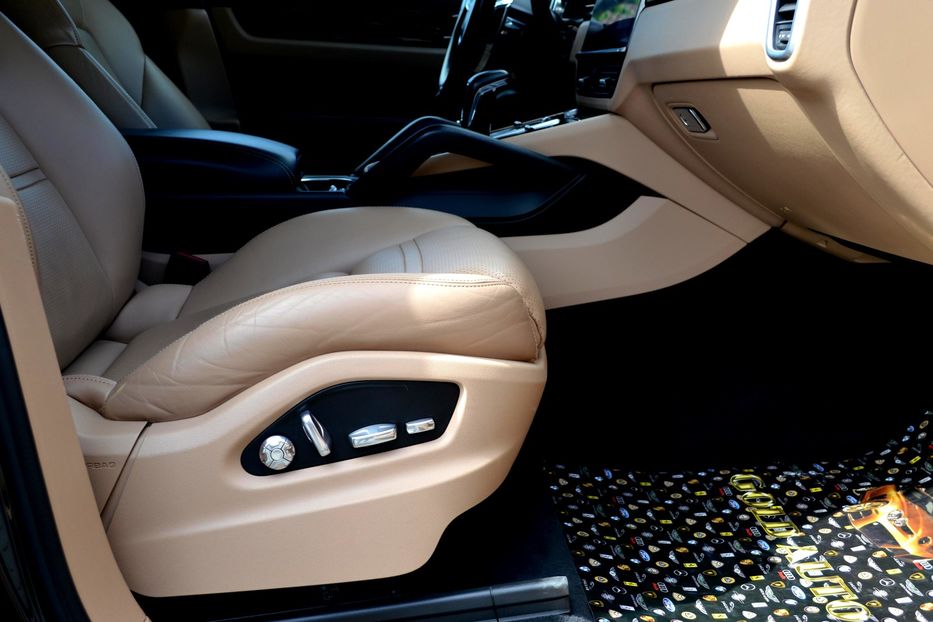 Продам Porsche Cayenne 2019 года в Одессе