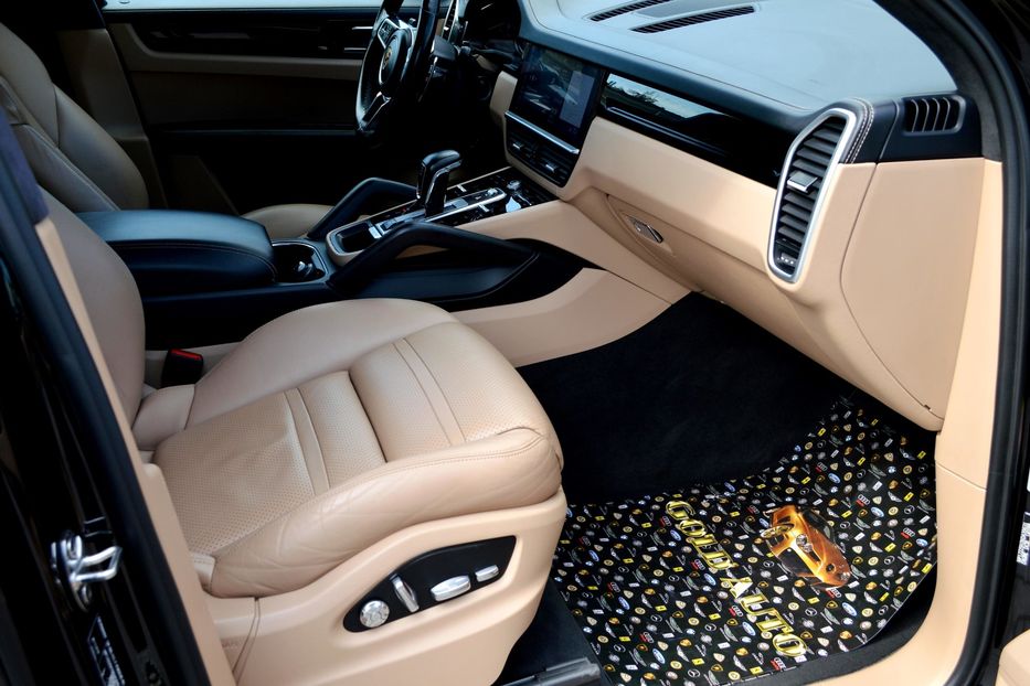 Продам Porsche Cayenne 2019 года в Одессе