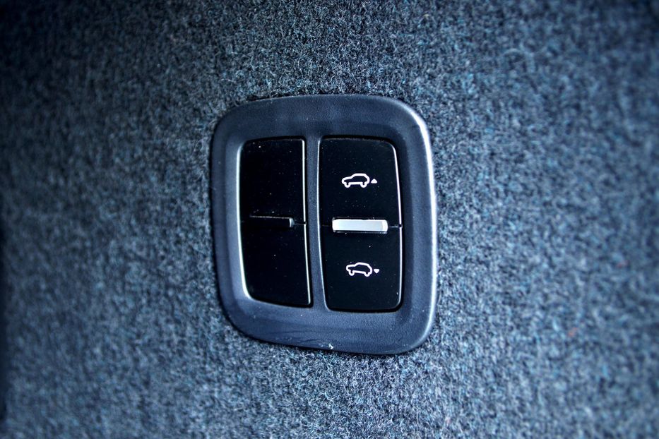 Продам Porsche Cayenne 2019 года в Одессе