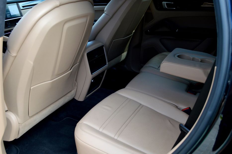 Продам Porsche Cayenne 2019 года в Одессе