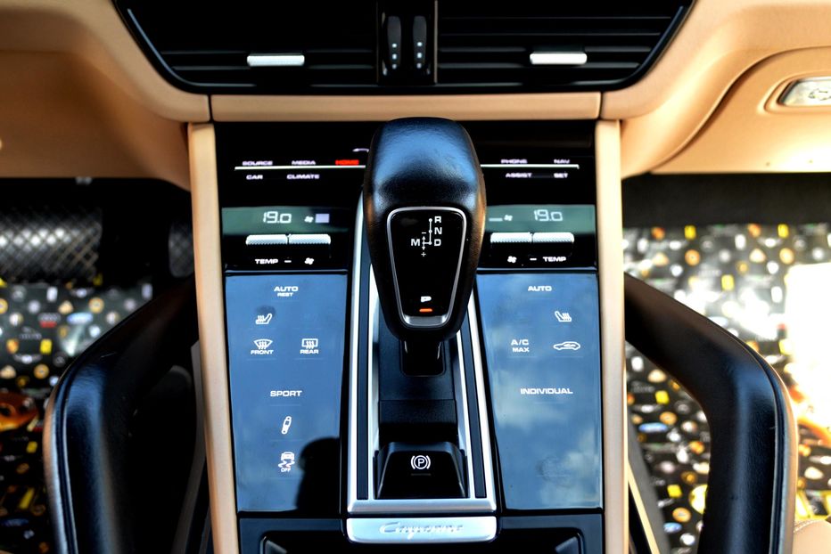 Продам Porsche Cayenne 2019 года в Одессе