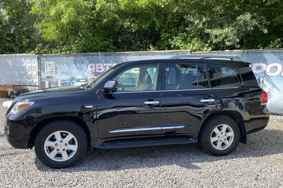 Продам Lexus LX 570 AT (367 к.с.) AWD 2008 года в Киеве