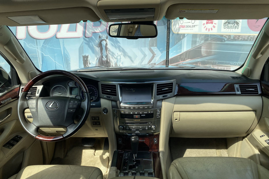 Продам Lexus LX 570 AT (367 к.с.) AWD 2008 года в Киеве