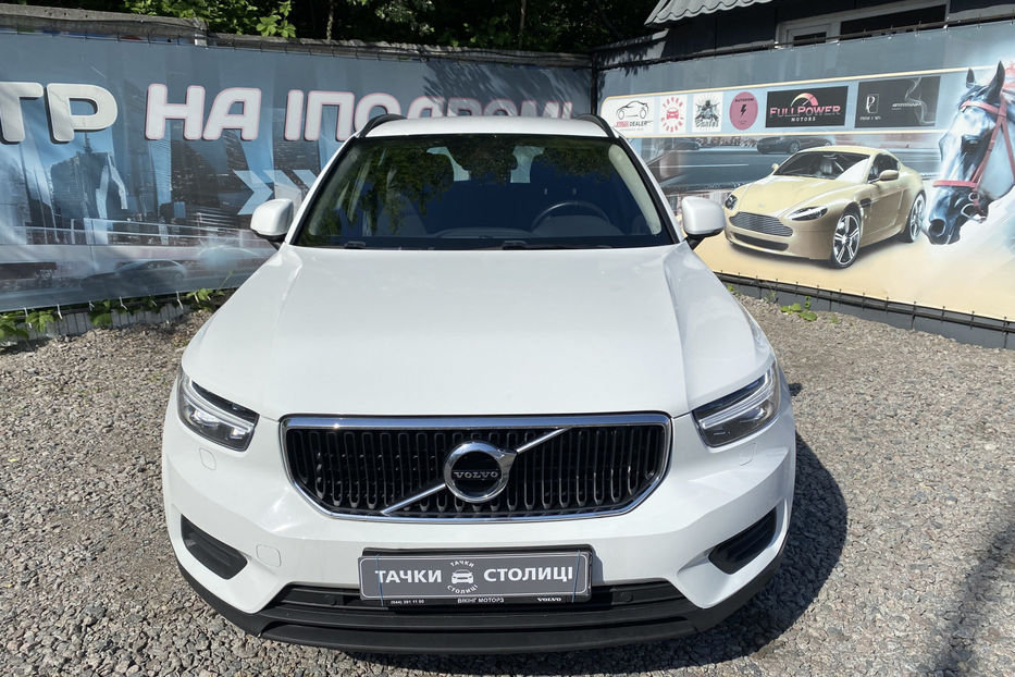 Продам Volvo XC60 2.0 AT (163 к.с.) 2019 года в Киеве