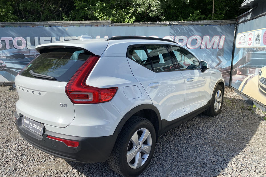 Продам Volvo XC60 2.0 AT (163 к.с.) 2019 года в Киеве