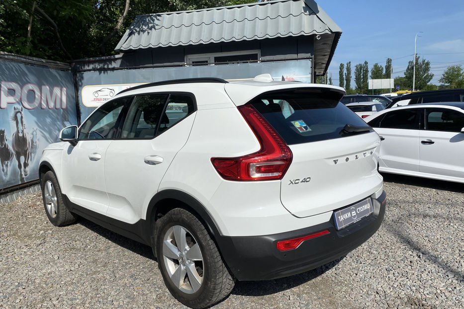 Продам Volvo XC60 2.0 AT (163 к.с.) 2019 года в Киеве