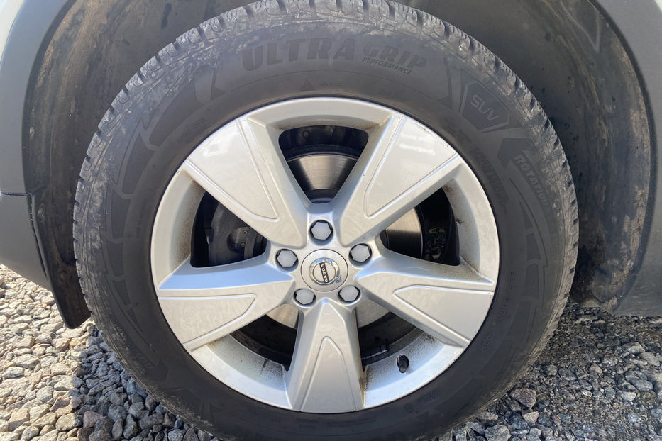 Продам Volvo XC60 2.0 AT (163 к.с.) 2019 года в Киеве