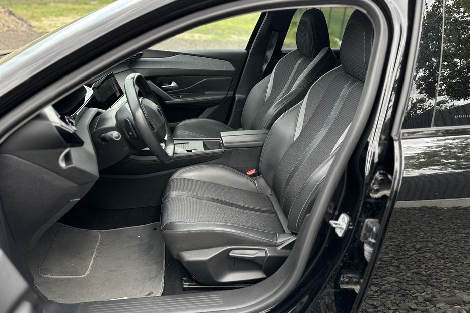 Продам Peugeot 308 2022 года в Луцке