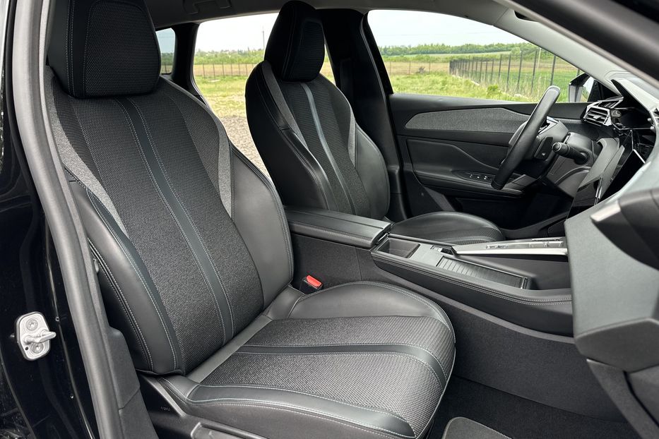 Продам Peugeot 308 2022 года в Луцке