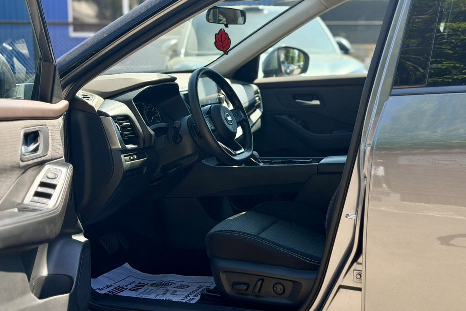 Продам Nissan Rogue 2.5 Xtronic (191 к.с.) AWD   2021 года в Киеве
