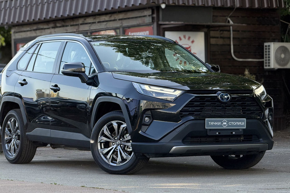 Продам Toyota Rav 4 2.5 e-CVT (218 к.с.) • Premium 2025 года в Киеве