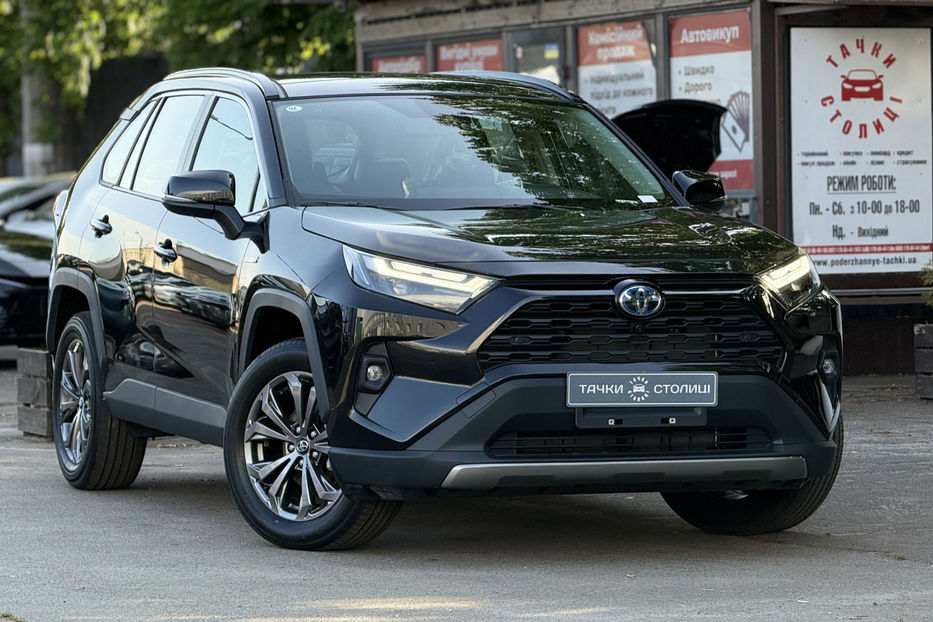 Продам Toyota Rav 4 2.5 e-CVT (218 к.с.) • Premium 2025 года в Киеве