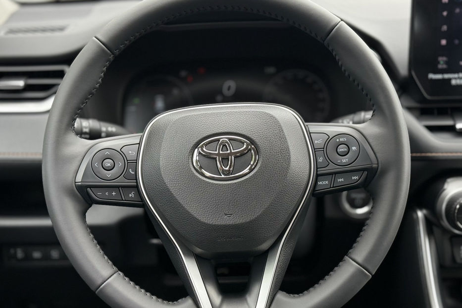 Продам Toyota Rav 4 2.5 e-CVT (218 к.с.) • Premium 2025 года в Киеве