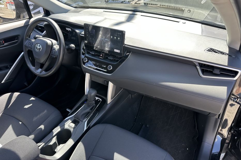 Продам Toyota Corolla CROSS HYBRID 2025 года в Киеве