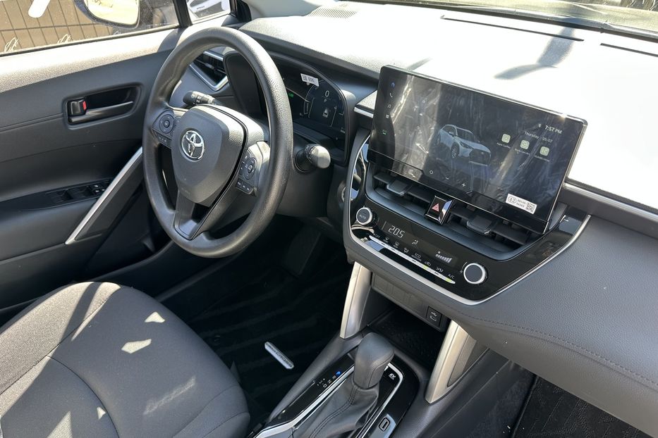 Продам Toyota Corolla CROSS HYBRID 2025 года в Киеве
