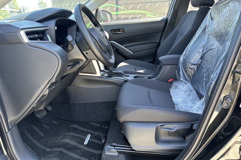 Продам Toyota Corolla CROSS HYBRID 2025 года в Киеве