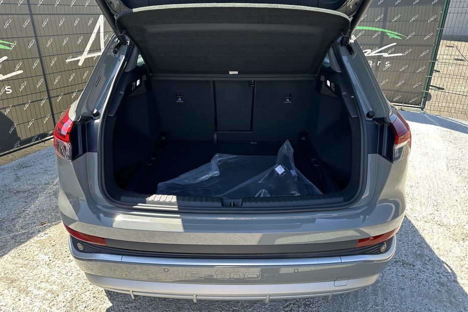 Продам Audi E-Tron Q4 2025 года в Киеве