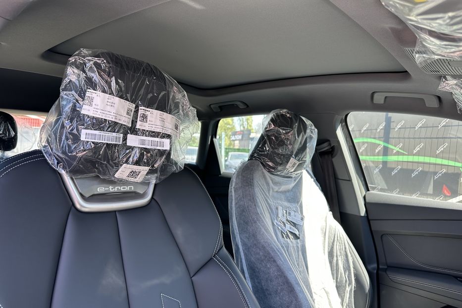 Продам Audi E-Tron Q4 2025 года в Киеве