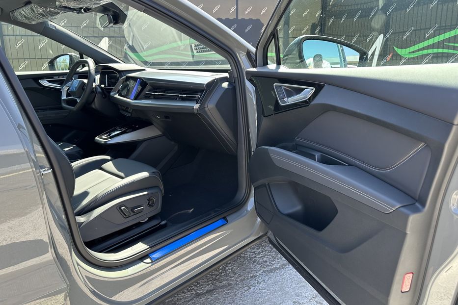 Продам Audi E-Tron Q4 2025 года в Киеве