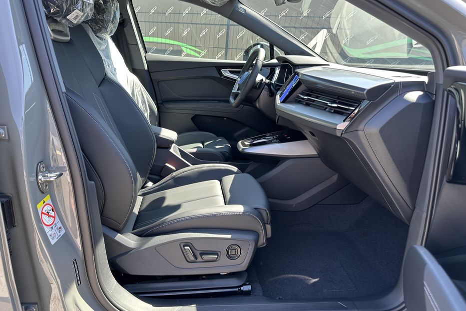 Продам Audi E-Tron Q4 2025 года в Киеве