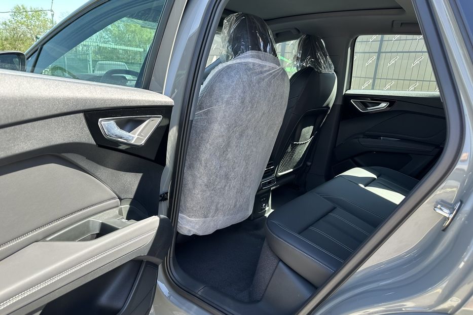 Продам Audi E-Tron Q4 2025 года в Киеве