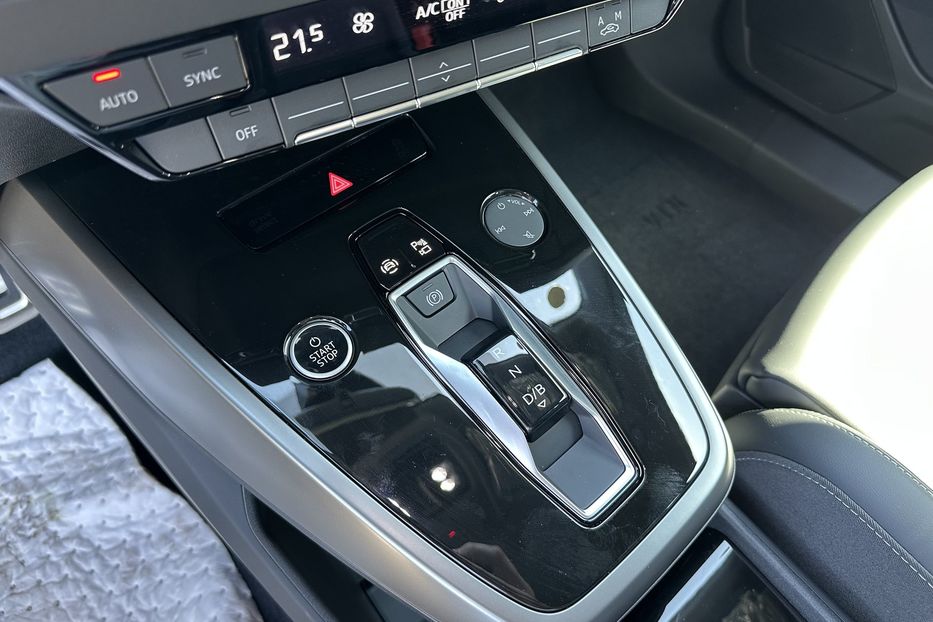 Продам Audi E-Tron Q4 2025 года в Киеве