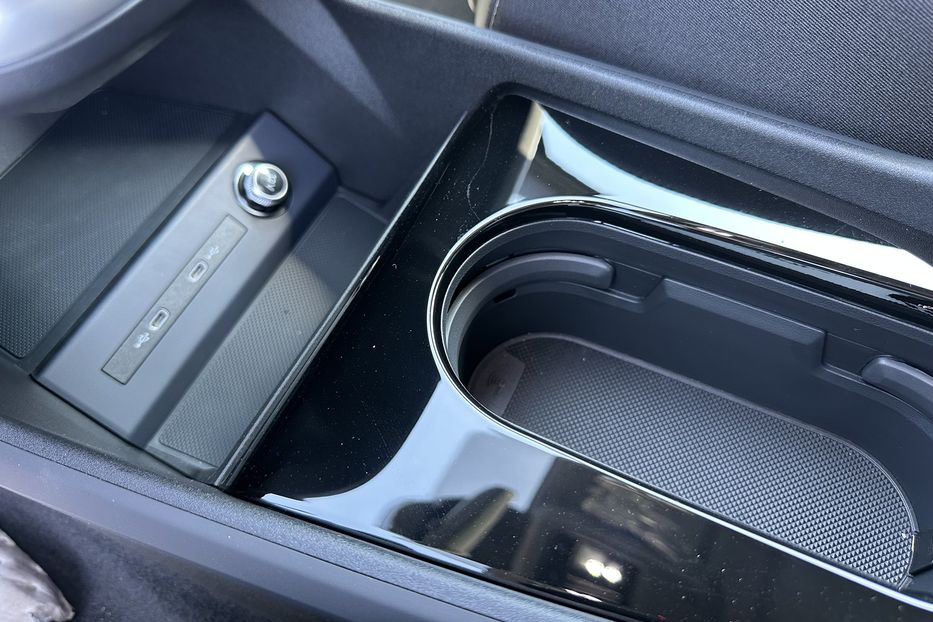 Продам Audi E-Tron Q4 2025 года в Киеве