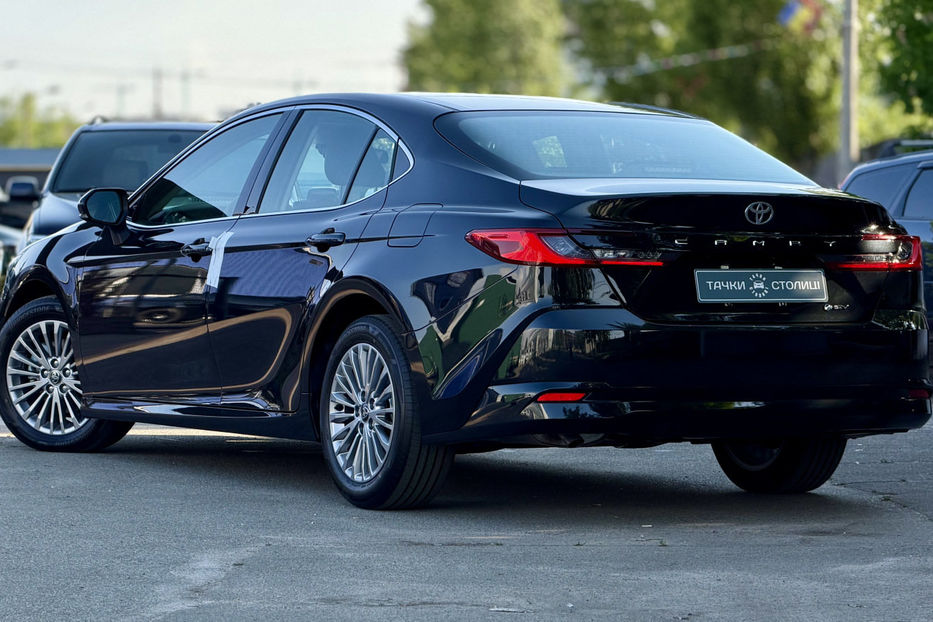 Продам Toyota Camry 2025 года в Киеве