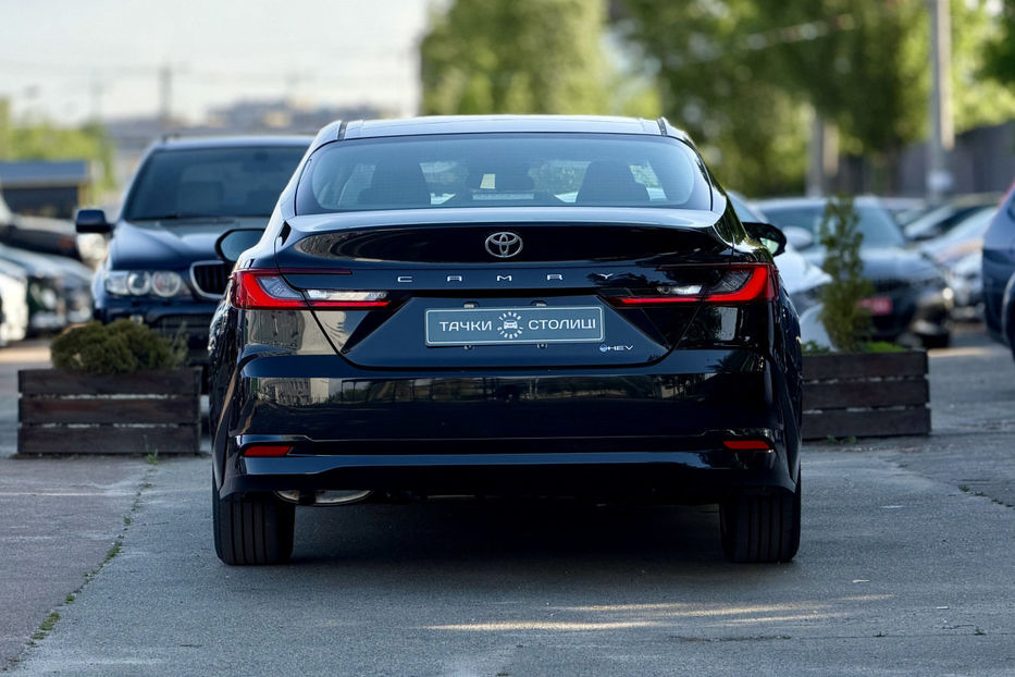 Продам Toyota Camry 2025 года в Киеве