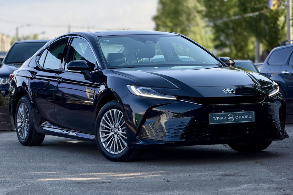 Продам Toyota Camry 2025 года в Киеве